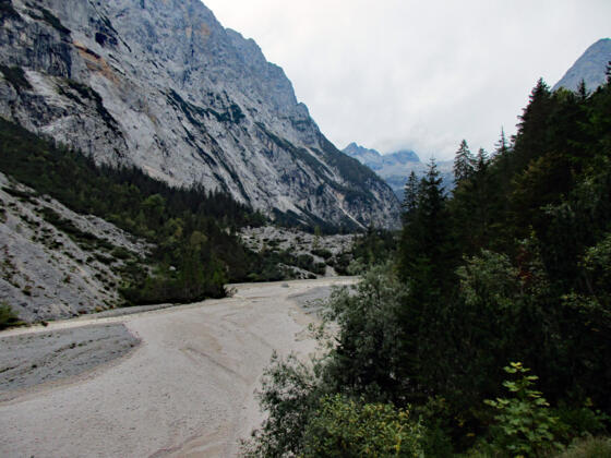 Die ehemalige Vordere Blaue Gumpe wurde während eines Unwetters 2005 verfüllt.