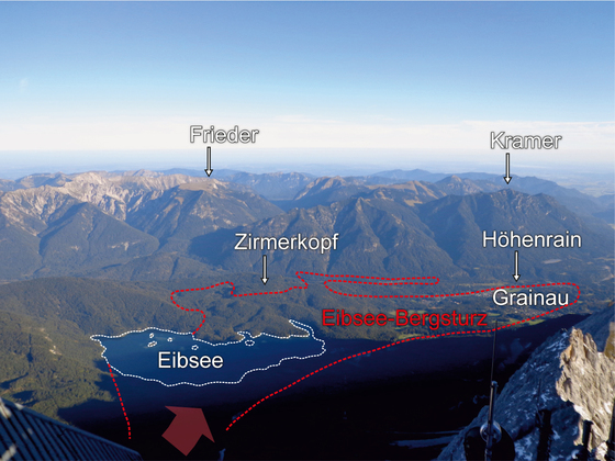 Übersicht über die Eibsee-Bergsturzmassen vom Zugspitzgipfel aus