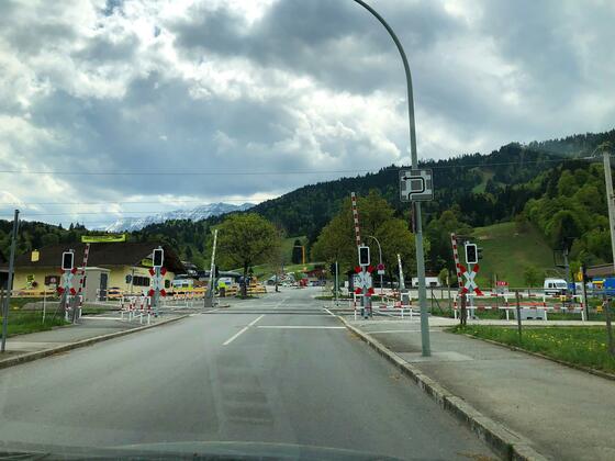 Einfahrt in den Parkplatz