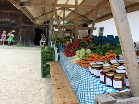 Bauernmarkt Erding im Bauernhausmuseum