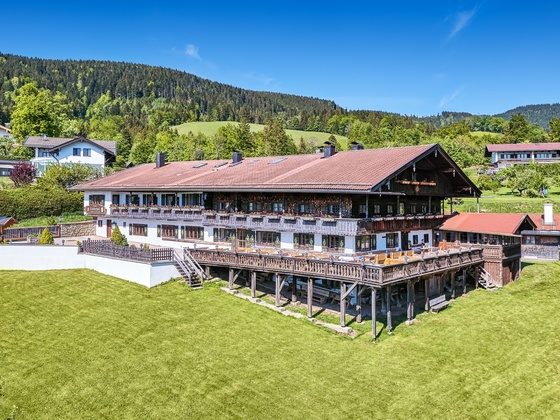 der-hof-mit-viel-grund