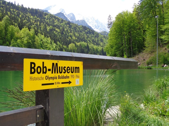 Weg zur Historische Olympia Bobbahn