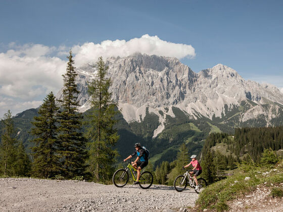Mountainbike-Auffahrt in der Zugspitz Arena Bayern-Tirol