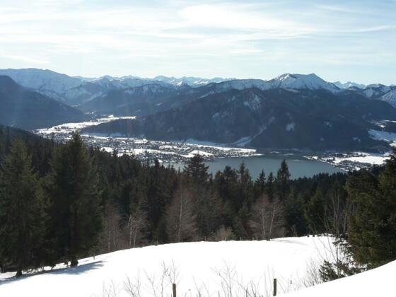 Mittwoch, 24. Januar 2018 Blick von Neureuth auf den Tegernsee