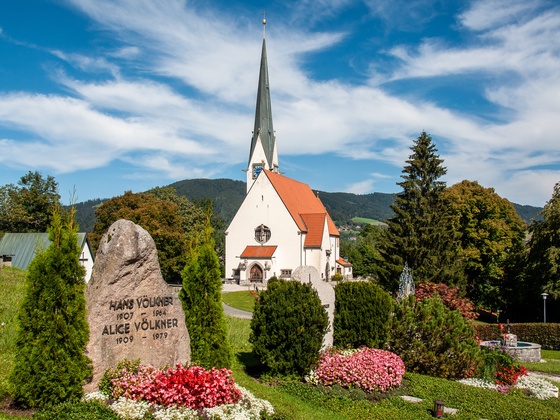Kath. Kirche Maria Himmelfahrt 1