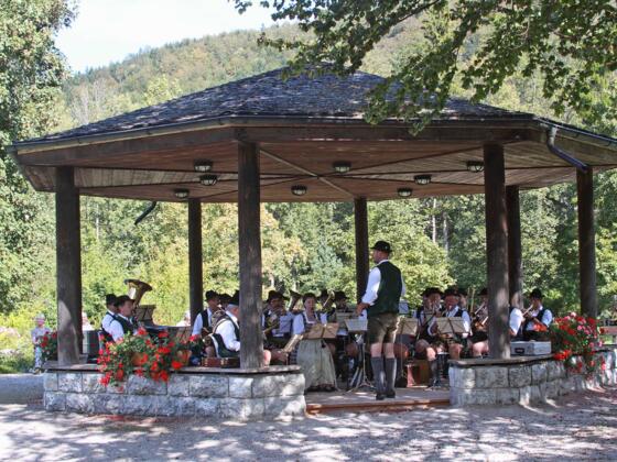 Rottacher-Blasmusik-Musikpavillon