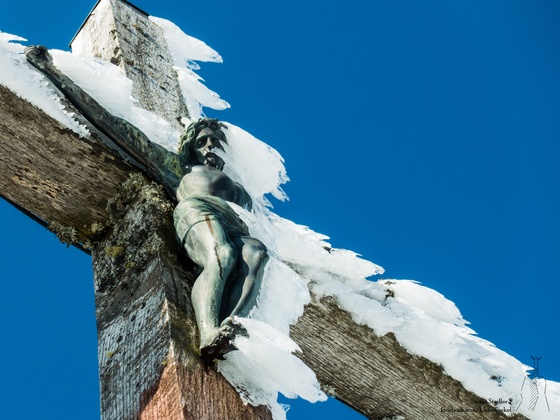 Hergott am Gipfelkreuz des Österreichischen Schinder