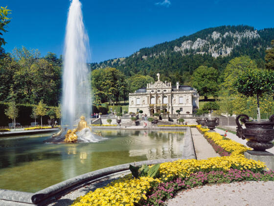 Wanderung - Durchs Graswangtal zum Königsschloss - Schlossgarten Linderhof