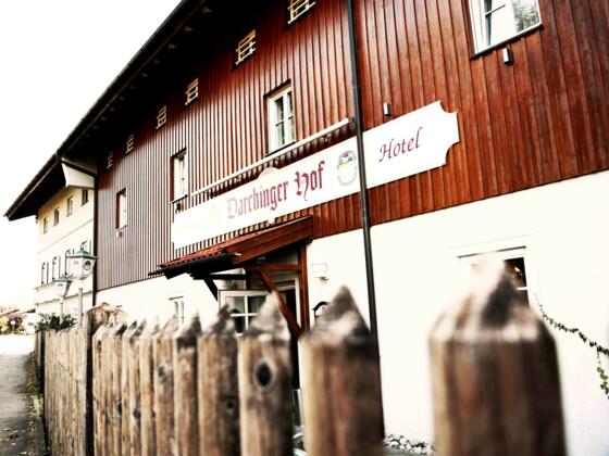 aussenansicht-eingang-web