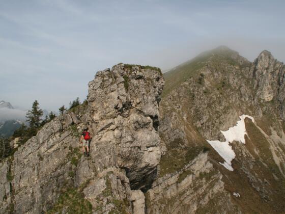 Der Kamm nach der Klammspitze ist erlebnisreich, gleichzeitig stellt er aber auch eine alpine Anforderung an den Wanderer.