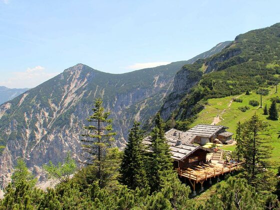 Die Almhütte Schlegelmulde am Predigtstuhl