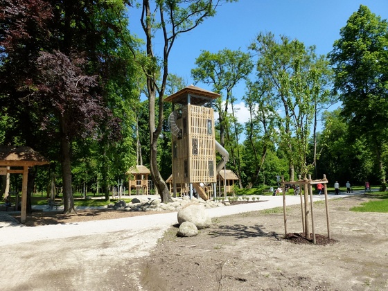 Stadtpark Erding, Abenteuerspielplatz Weniadunum