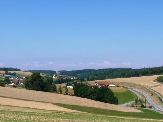Aussichtspunkt auf der Anhöhe bei Kelchham