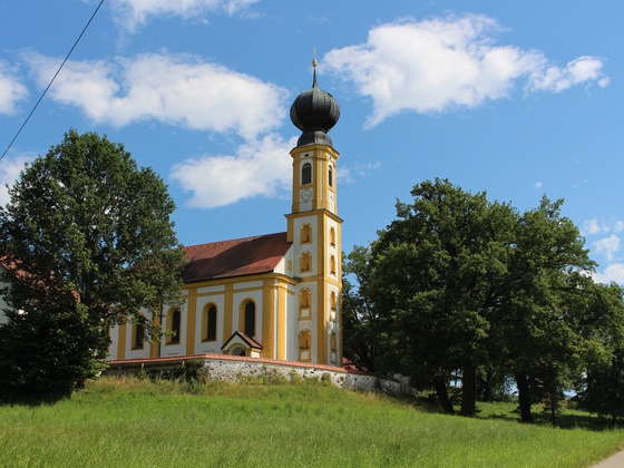 Filialkirche St. Johannes der Täufer Oppolding