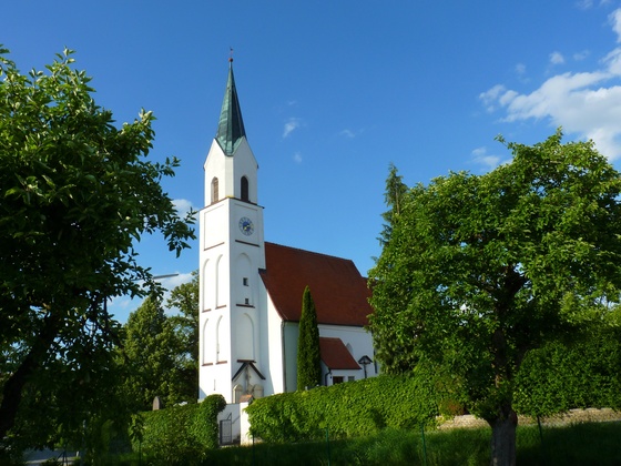 Kirche Mariä Namen in Neukirchen