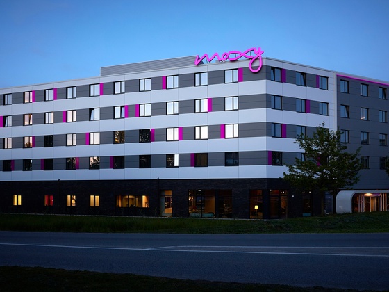 MOXY Munich Airport Hotel