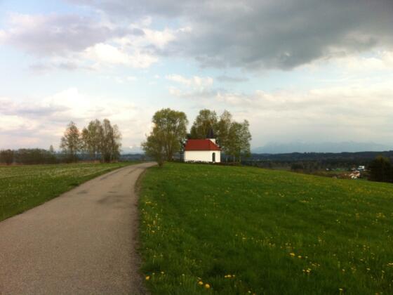 Weitblick auf die Knappengedächtniskapelle