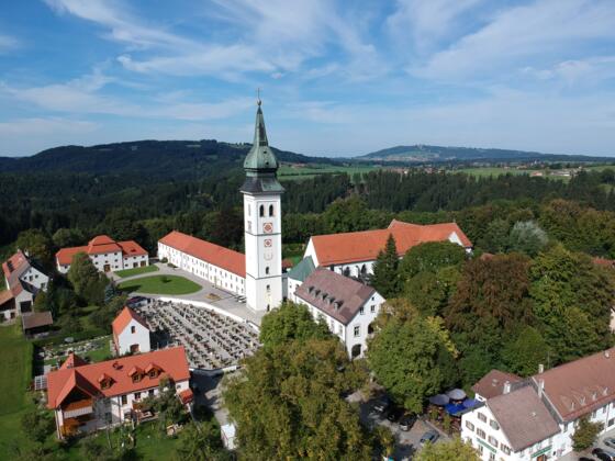 Die ehemalige Stiftskirche des Klosters Rottenbuch
