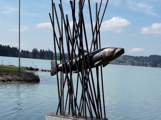 Kunstobjekt: "Der Lech - der Huchen"