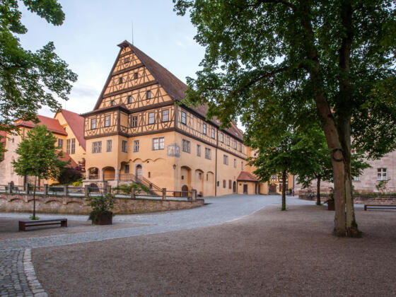 Spitalhof - in der Adventszeit findet hier der idyllische Weihnachtsmarkt statt
