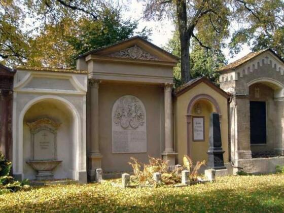 der-alte-friedhof-in-memmingen-im-allgaeu