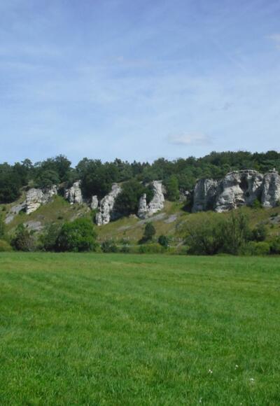 Felsformation Zwölf Apostel zwischen Solnhofen und Eßlingen im Altmühltal