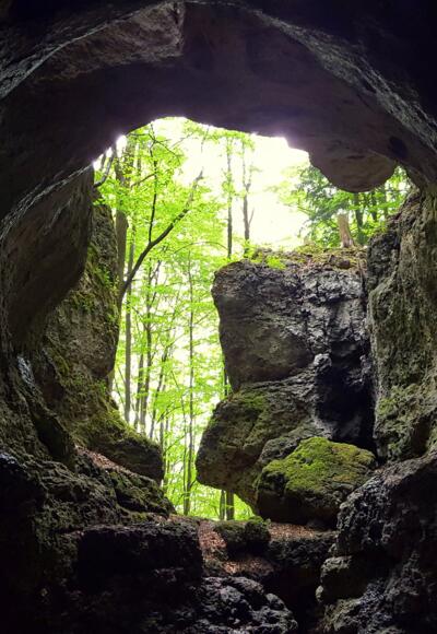 Blick aus der Cäciliengrotte (Höhle Nr. 4)