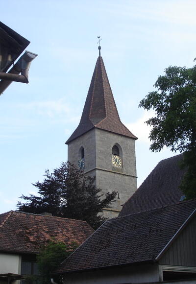 Der Kirchturm in Leuzenbronn