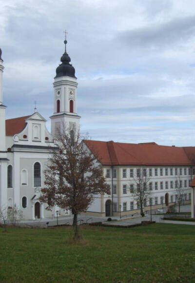 Das ehemalige Benediktinerkloster Irsee im Ostallgäu.