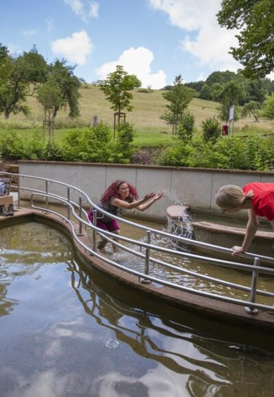 Barrierefreie Wassertretanlage Mespelbrunn