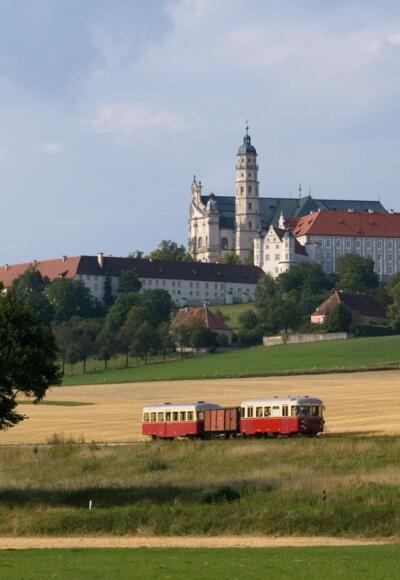 Kloster Neresheim mit Härtsfeldschättere