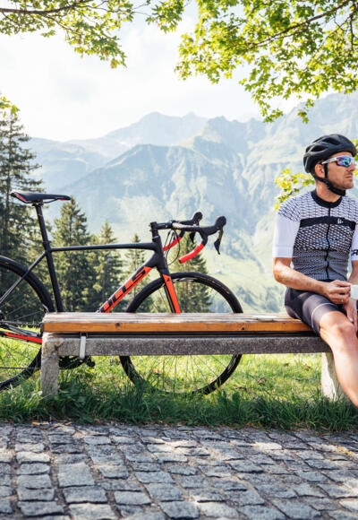 Rennradler bei der Rast