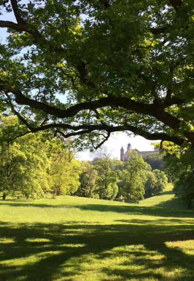 Coburger Hofgarten mit Blick auf die Veste Coburg