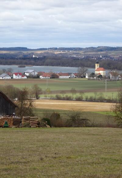 Blick nach Eching und Isarstausee