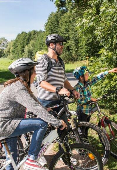 Radfahrer an der Wüstung Billmuthausen