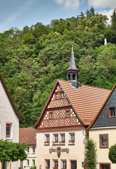 Auf dem historischen Marktplatz in Wirsberg