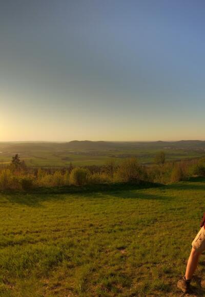 Sonnenuntergang am Veitsberg - Blick auf das Maintal bei Ebensfeld