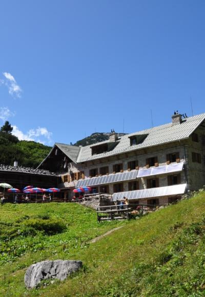 Startpunkt des 4. Tages der Watzmanntour - Das Kärlingerhaus am Funtensee