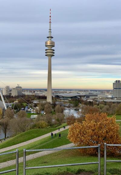 Olympiaberg mit Aussicht über den Olympiapark