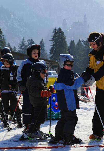 Kinder Skifahren