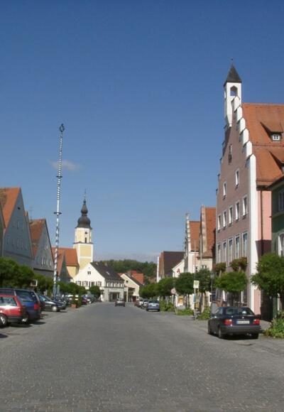 Langquaid mit historischem Marktplatz
