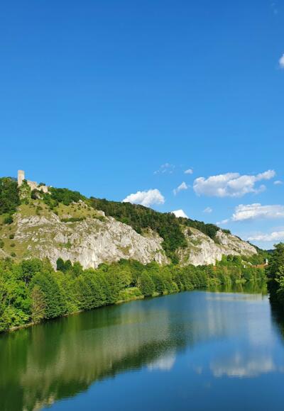 Blick auf die Burgruine Randeck bei Essing vom Tatzlwurm