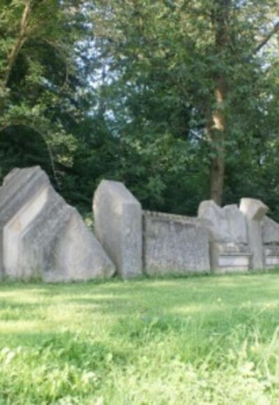 Fragmente Weltfriedenskirche