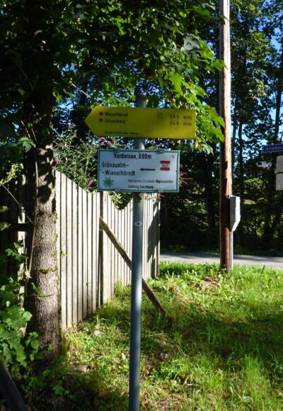 Start der Tour am alten Holzlagerplatz in Vordersee