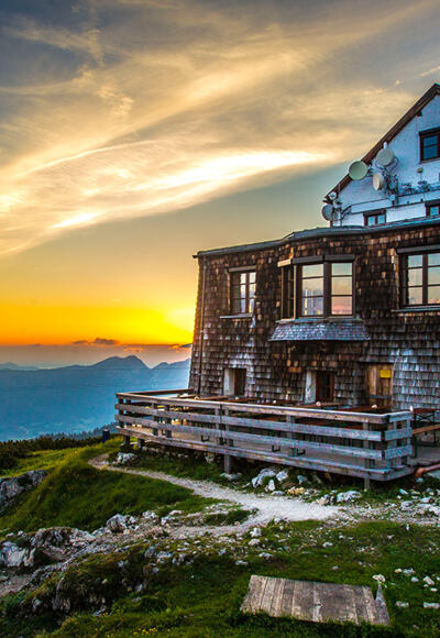 Das Stöhrhaus thront auf einem Absatz unterhalb des Berchtesgadener Hochthrons