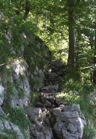 Inzell: an einer Stelle ist eine Seilsicherung angebracht