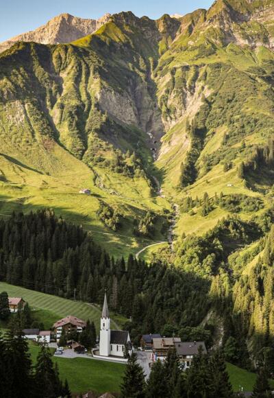 Dorfzentrum mit Hochberg