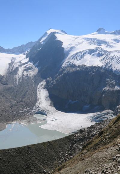 Fernerstube links, Sulzenauferner rechts. Aufnahme vom Beiljoch. Der Übergang vom Beiljoch zur Fernerstube ist leider nicht mehr möglich.