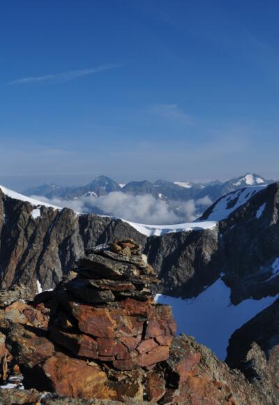 Zuckerhütl (links), Wilderpfaff (rechts), von der Sonnklarspitze aus gesehen.