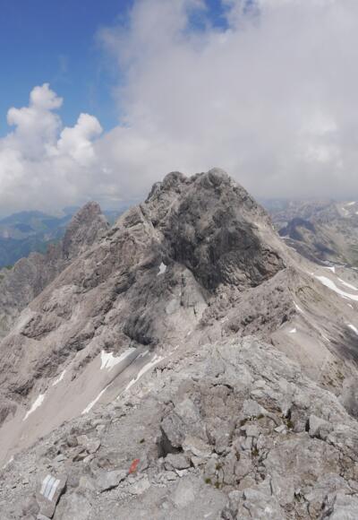 Blick vom Bockkarkopf auf Hochfrottspitze, Mädelegabel und Trettachspitze